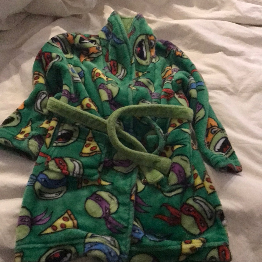 Nickelodeon Ninja Turtle Robe size 6